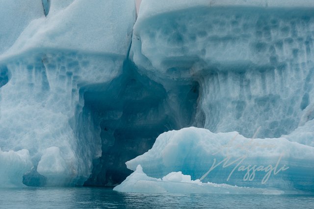 CONTRASTI GHIACCIATI; blu blue Cioni ghiacciaio ghiaccio ICEBERG